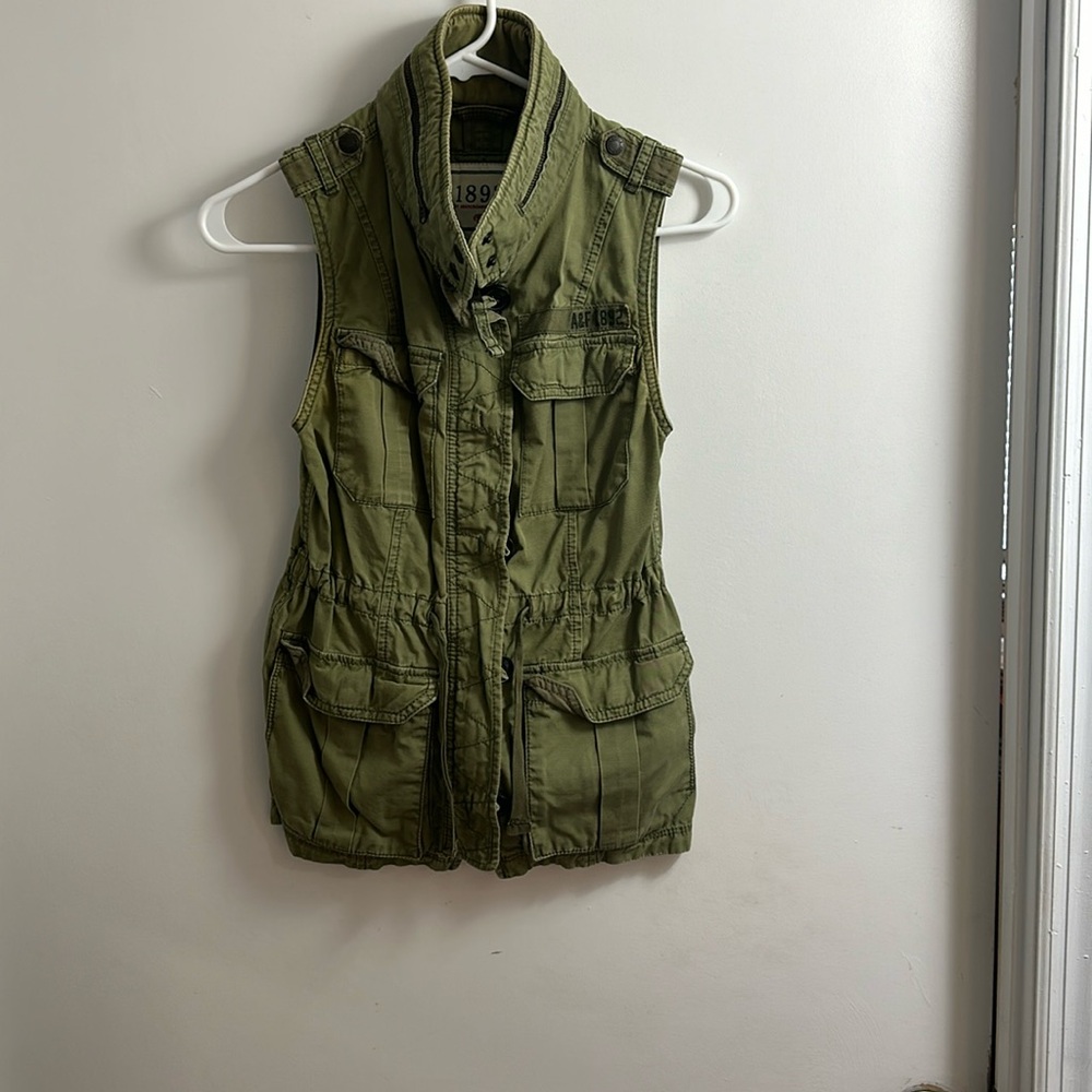 Abercrombie &fitch vest
